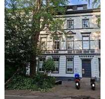 Haus zum Kaufen in Krefeld 369.000,00 € 365 m²