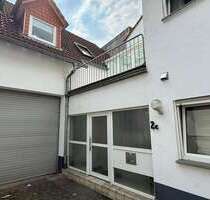 Haus zum Kaufen in Frankfurt 890.000,00 € 301 m²