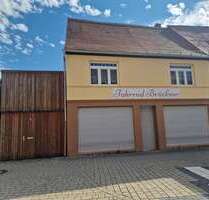 Haus zum Kaufen in Hohenmölsen 140.000,00 € 180 m²