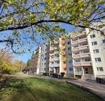 Wohnung zum Mieten in Halle (Saale) 340,00 € 56.98 m²