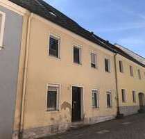 Haus zum Kaufen in Tirschenreuth 65.000,00 € 200 m²