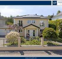 Haus zum Kaufen in Meerbusch 2.590.000,00 € 274.35 m²