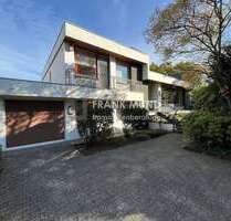 Haus zum Kaufen in Korschenbroich-Neersbroich 790.000,00 € 165 m²