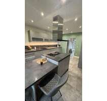 Haus zum Kaufen in Duisburg 430.000,00 € 146.89 m²