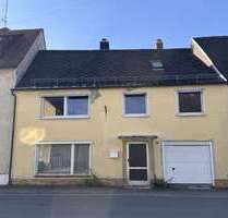 Haus zum Kaufen in Mitterteich 85.000,00 € 292 m²