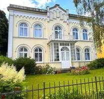 Haus zum Kaufen in Eutin 550.000,00 € 320 m²