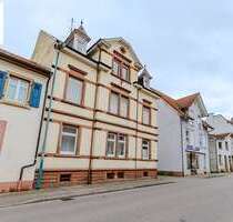 Haus zum Kaufen in LahrSchwarzwald 695.000,00 € 325 m² - Lahr/Schwarzwald