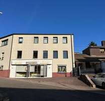 Haus zum Kaufen in Quierschied 275.000,00 € 228 m²