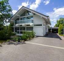 Haus zum Kaufen in Rüsselsheim 1.200.000,00 € 238 m²