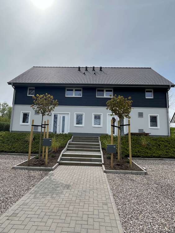 Haus zum Mieten in Neuendeich 1.690,00 € 120 m²