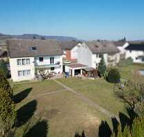 Haus zum Kaufen in Beverungen 245.000,00 € 210 m²