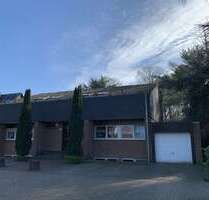 Haus zum Kaufen in Kamp-Lintfort 650.000,00 € 432.21 m²