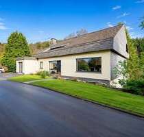 Haus zum Kaufen in Kreuztal 269.000,00 € 204 m²