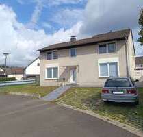 Haus zum Kaufen in Hennef 490.000,00 € 200 m²
