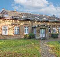 Haus zum Kaufen in Uckerland 75.000,00 € 509 m²