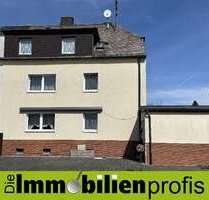 Haus zum Kaufen in Helmbrechts 120.000,00 € 180 m²