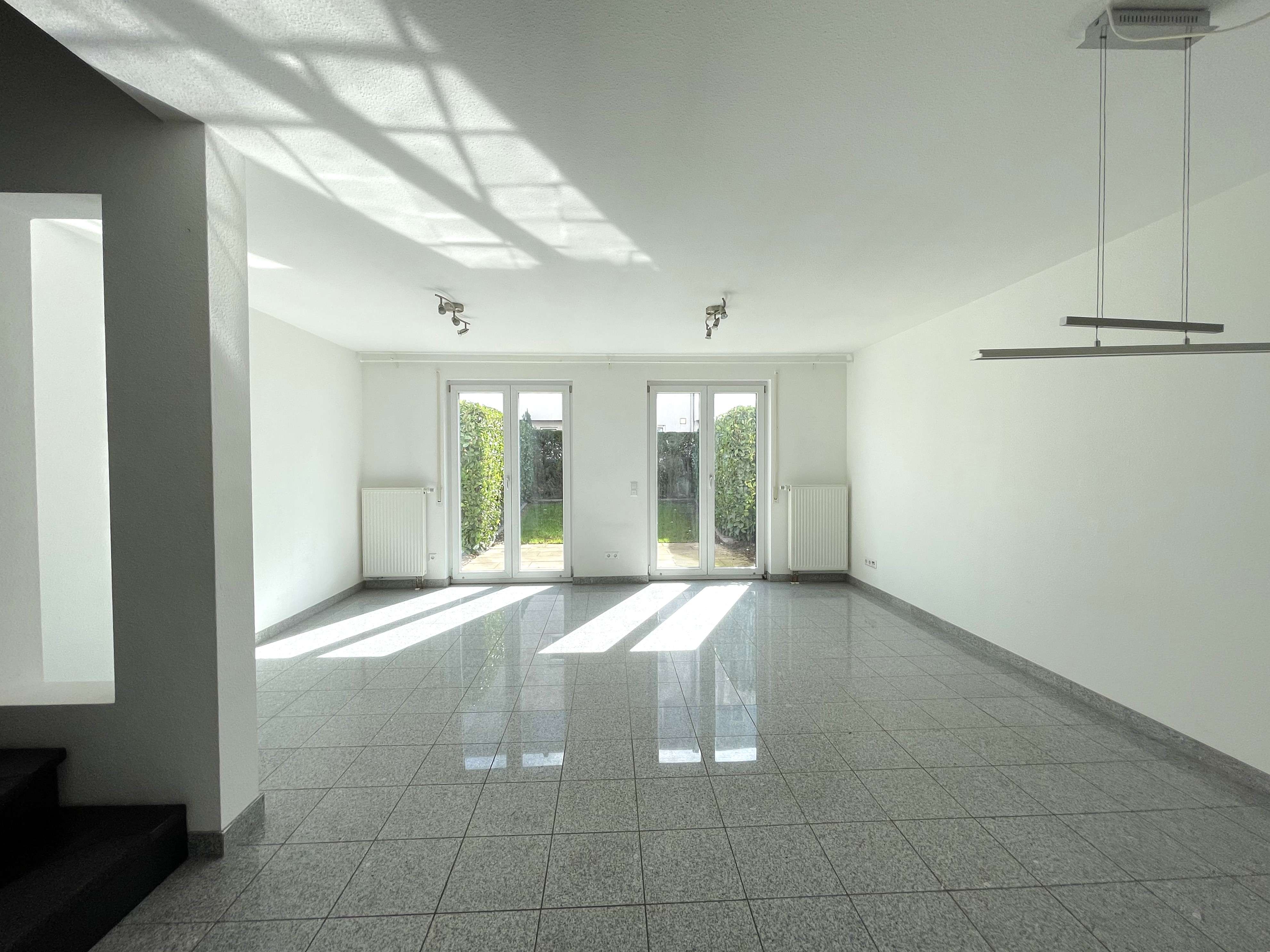 Haus zum Mieten in Ostfildern 2.350,00 € 125 m²