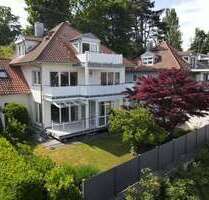 Haus zum Kaufen in Gaienhofen 995.000,00 € 255.45 m²
