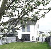 Haus zum Kaufen in Schulzendorf 580.000,00 € 135.17 m²