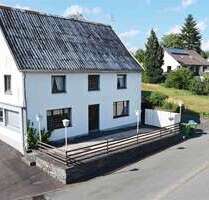 Haus zum Kaufen in Reichshof 120.000,00 € 157 m²