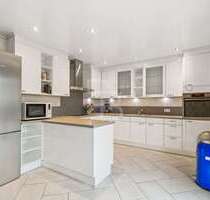 Haus zum Kaufen in Bergheim 759.000,00 € 375 m²