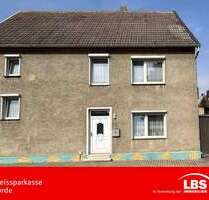 Haus zum Kaufen in Gröningen 129.000,00 € 164 m²
