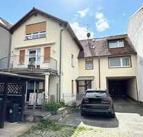 Haus zum Kaufen in Hattersheim 599.000,00 € 303 m²