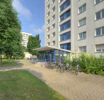 Wohnung zum Mieten in Halle 203,00 € 24.26 m²