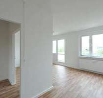 Wohnung zum Mieten in Halle 350,00 € 57.17 m²