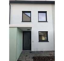 Haus zum Mieten in Velbert 1.320,00 € 120 m²