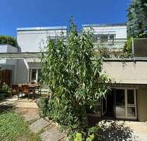 Haus zum Kaufen in Esslingen am Neckar 690.000,00 € 196 m²