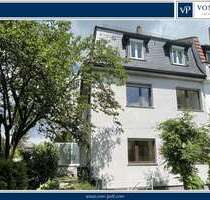 Haus zum Mieten in Frankfurt am Main 3.200,00 € 217 m²