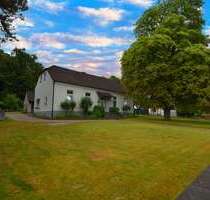 Haus zum Kaufen in Neukirchen-Vluyn 349.000,00 € 245 m²