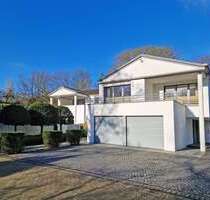 Haus zum Kaufen in Krefeld 2.490.000,00 € 467 m²