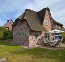 Haus zum Kaufen in Wenningstedt-Braderup (Sylt) 2.395.000,00 € 142 m²