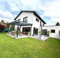 Haus zum Kaufen in Großkarolinenfeld 1.125.000,00 € 183 m²