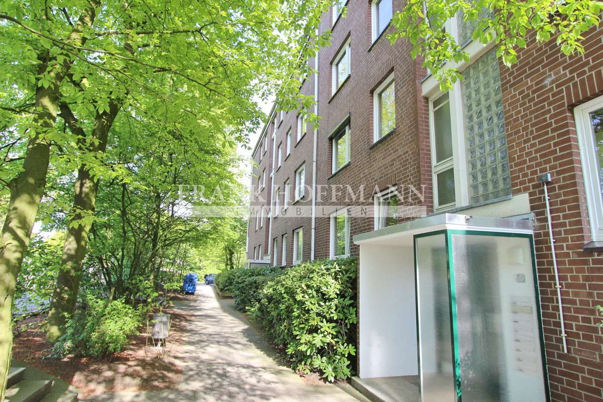 Wohnung zum Kaufen in Kaltenkirchen 154.000,00 € 85.6 m²