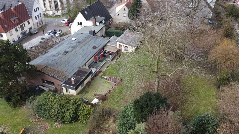 Grundstück zu verkaufen in Oerlinghausen 193.000,00 € 764.3 m²