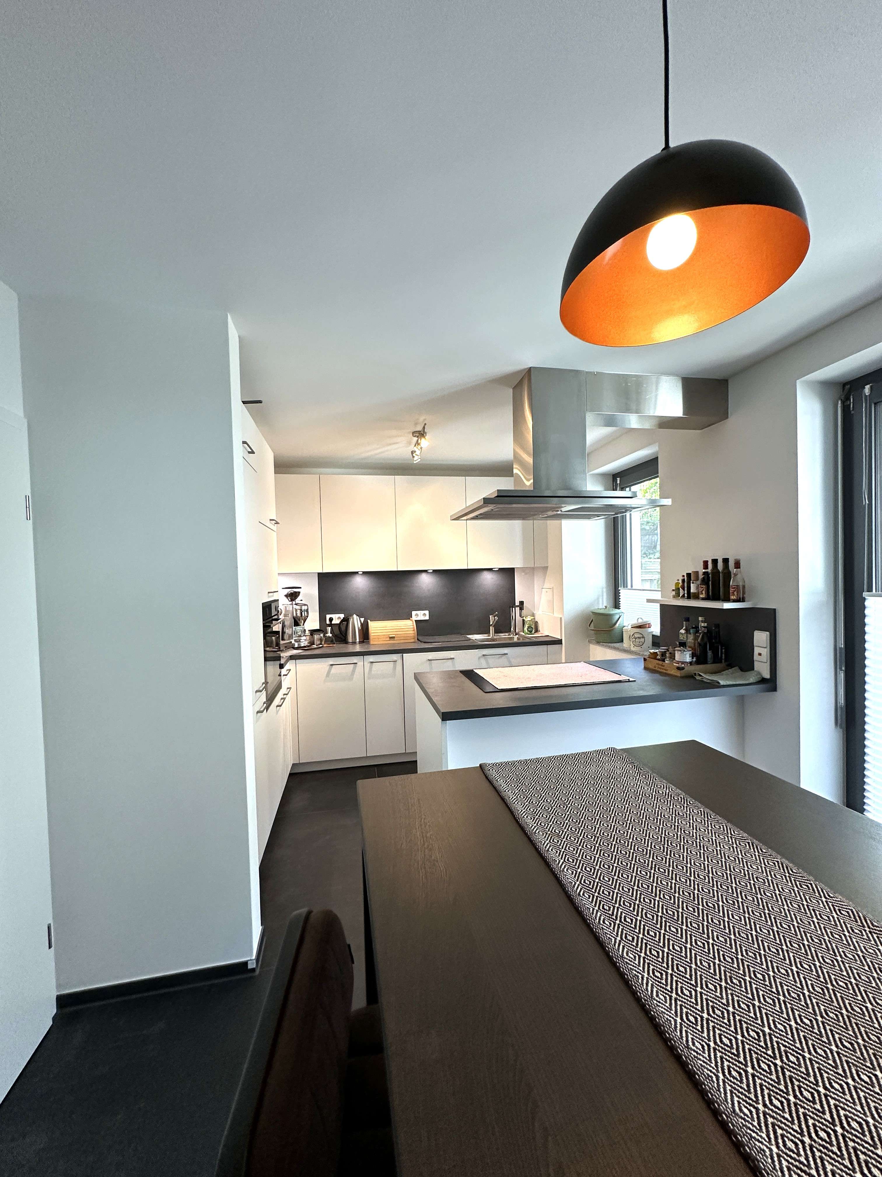 Wohnung zum Mieten in Stuttgart 1.600,00 € 89.33 m²