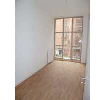 Wohnung zum Mieten in Halle 580,00 € 64.51 m²