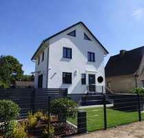 Haus zum Mieten in Berlin-Lichtenberg 1.998,00 € 130 m²