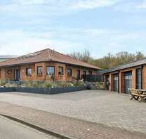 Haus zum Kaufen in Heiligenhafen 1.200.000,00 € 300.06 m²