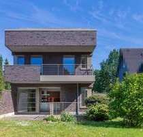 Haus zum Mieten in Neuss 3.700,00 € 289 m²