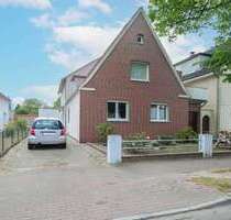 Haus zum Kaufen in Bad Schwartau 495.000,00 € 250.05 m²