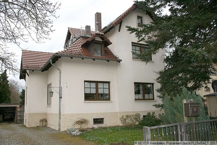 Haus zum Mieten in Langebrück 1.990,00 € 190 m²