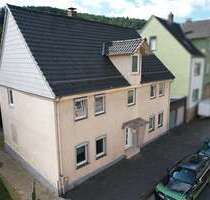 Haus zum Kaufen in Beverungen 139.000,00 € 172 m²