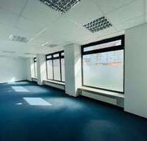 Büro in Neutraubling 4.092,96 € 511.62 m²