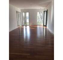 Wohnung zum Mieten in Berlin 2.272,39 € 133.67 m²