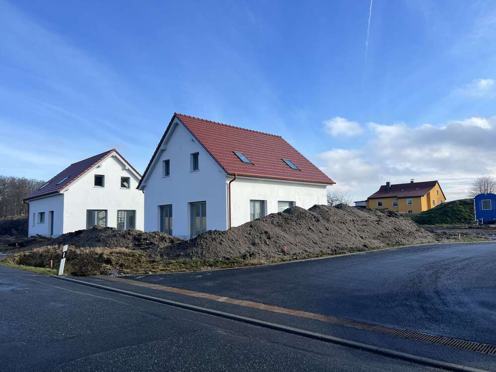 Haus zum Mieten in Dürrröhrsdorf-Dittersbach 1.700,00 € 128.48 m²