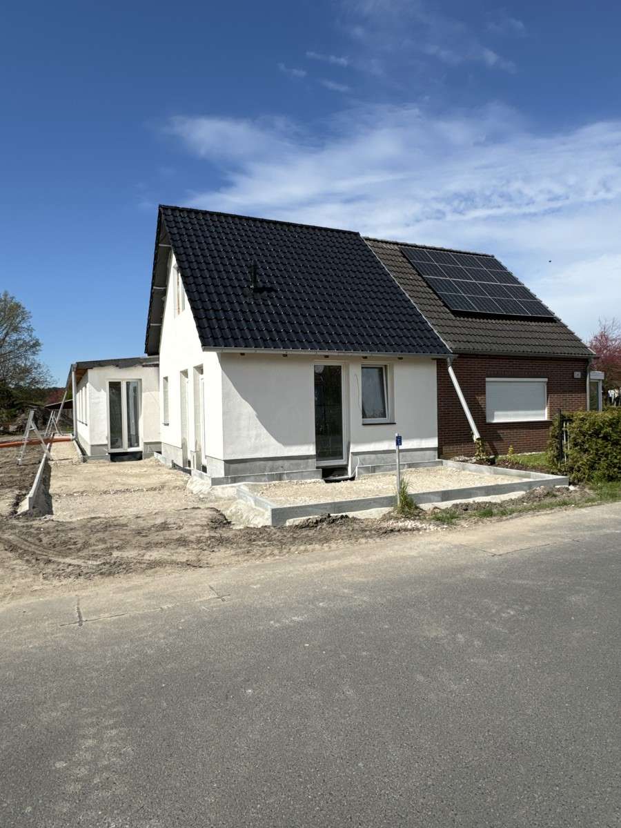 Haus zum Mieten in Eberswalde Clara-Zetkin-Siedlung 1.550,00 € 113.7 m² - Eberswalde / Clara-Zetkin-Siedlung